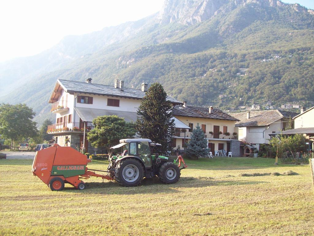 Agriturismo La Grange ポン・サン・マルテン エクステリア 写真